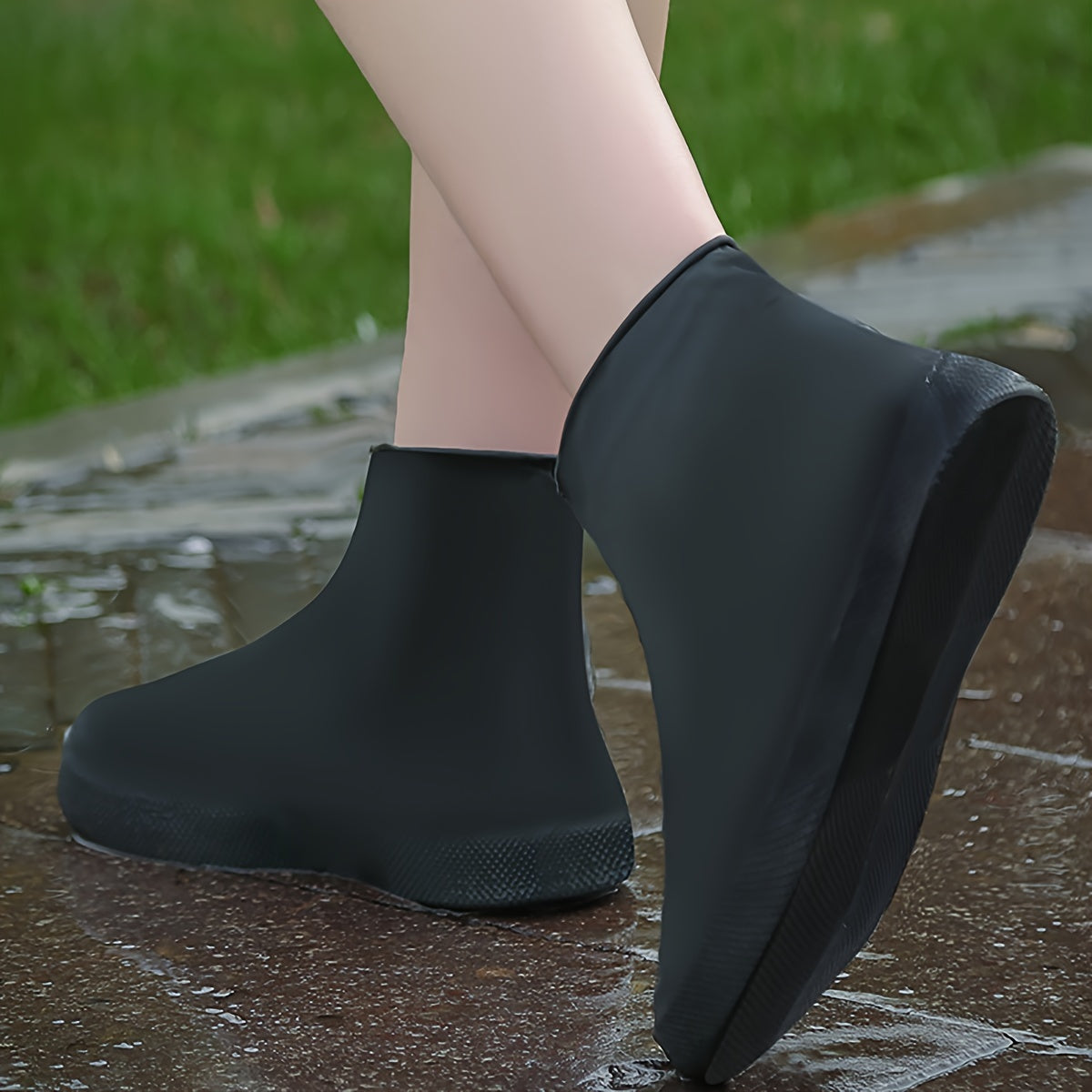 👟Durable silicone rain boot covers