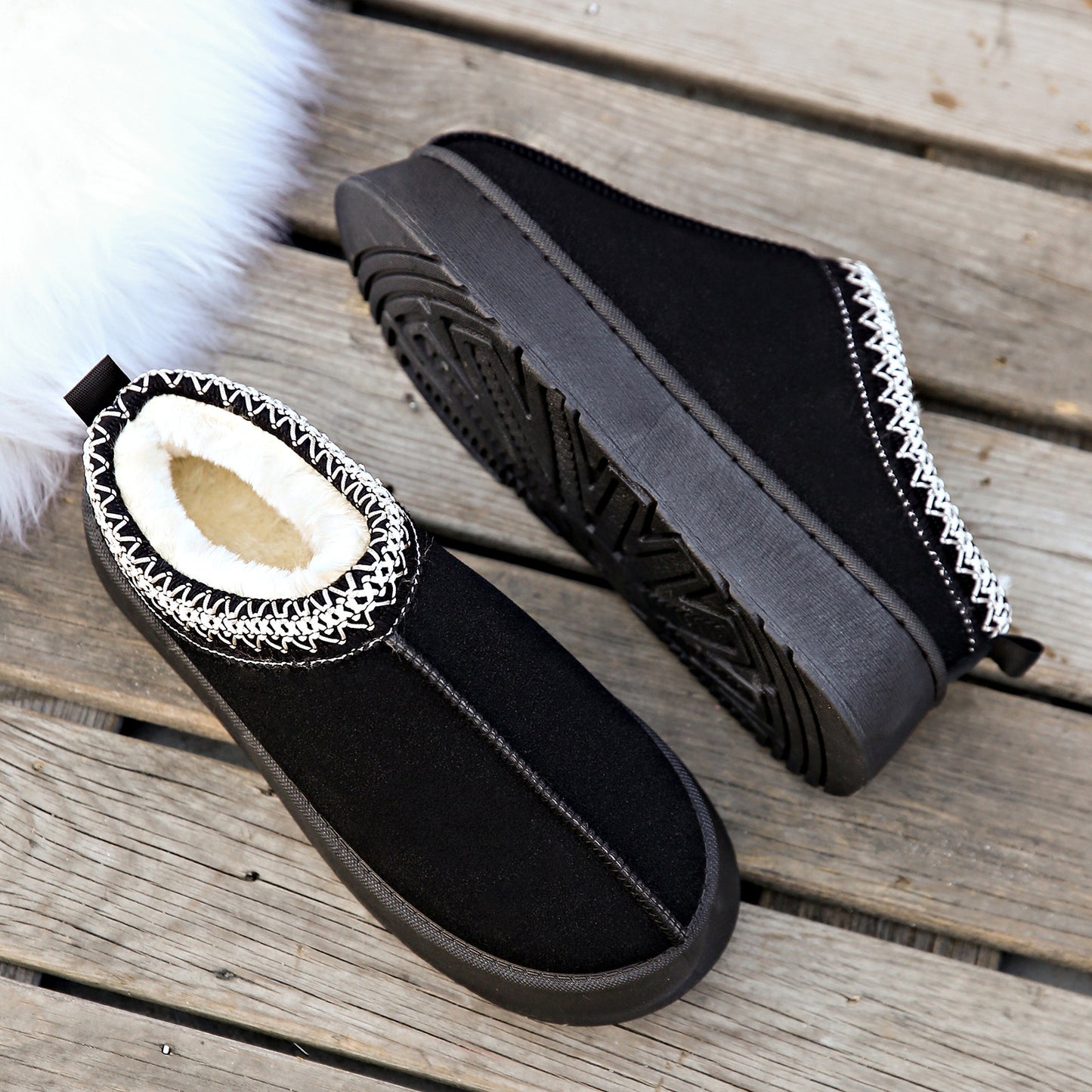 👟Waterproof, thickened, warm, and non-slip snow boots