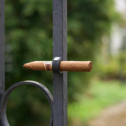 💥【Hot Seller】Super strong magnetic cigar holder, fits 34 to 70 ring gauge, suitable for golf, barbecue, fishing, travel and outdoor adventures, etc.